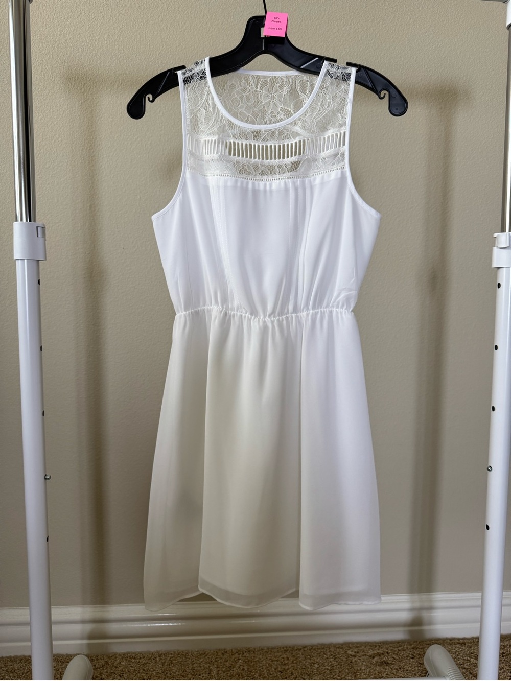 BCBGeneration Optic White Sleeveless Chiffon Dress XXS  NWT (150)